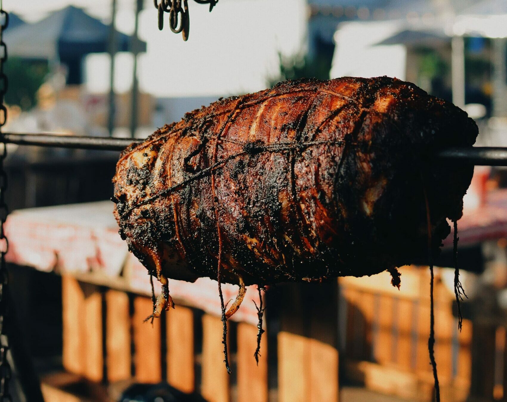 5 ways to use Beech firewood logs | Hog roast